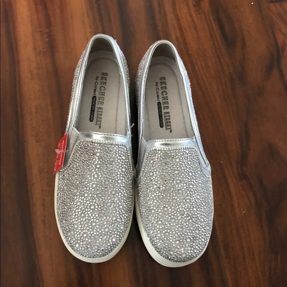 Sketchers shoes brand new